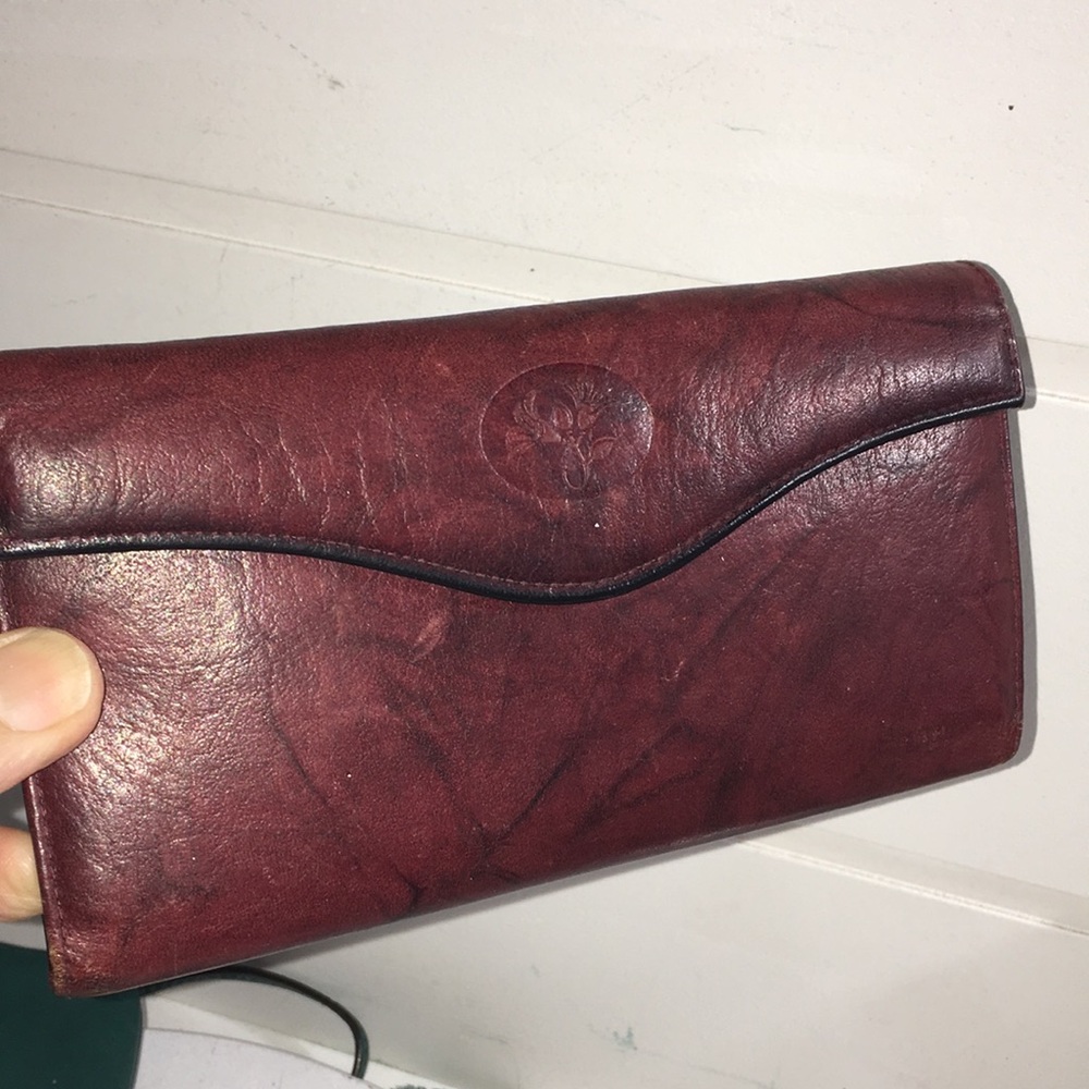 - Vintage Buxton burgundy leather check wallet